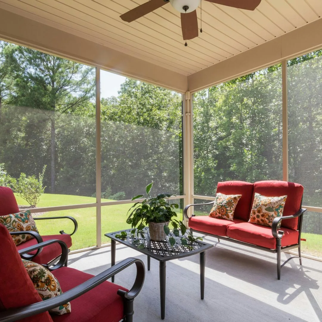 Screen room addition on a home in Lake City, FL
