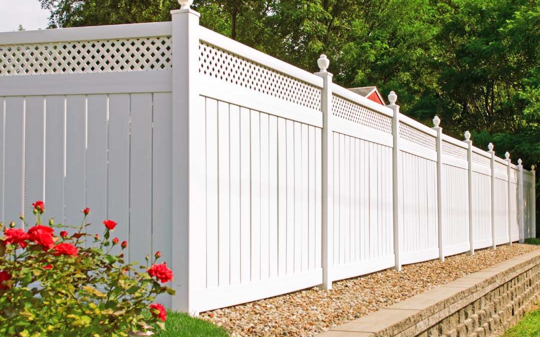 Fencing Lake City FL - An image of a vinyl fence